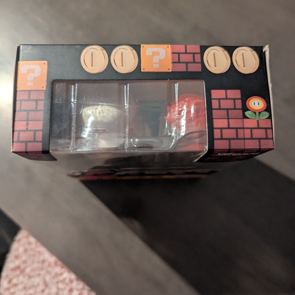 BanDai Supermario S.H. Figuarts Fire Mario - Picture 2 of 4